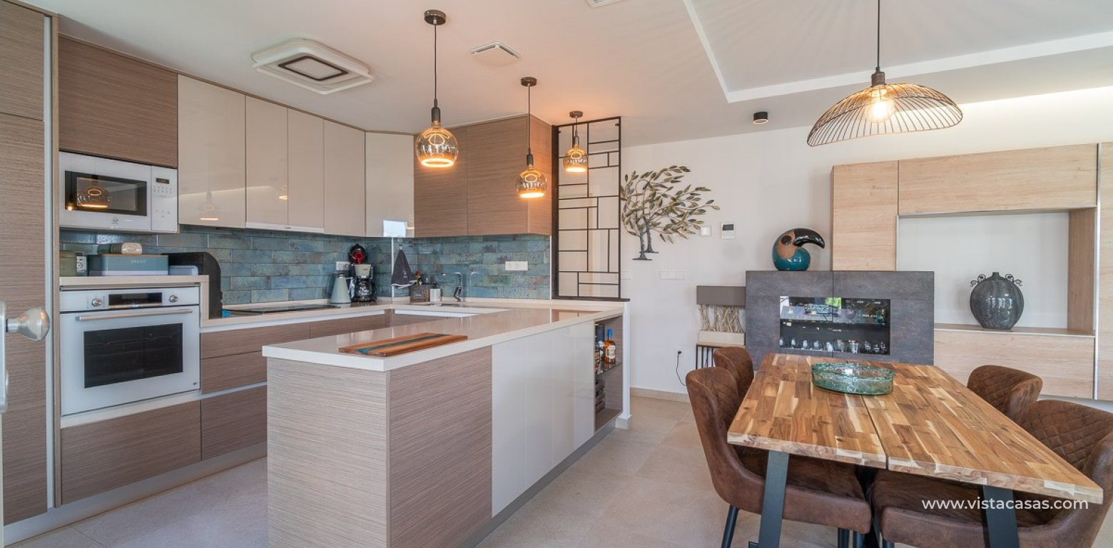 Resale - Townhouse - Vistabella Golf