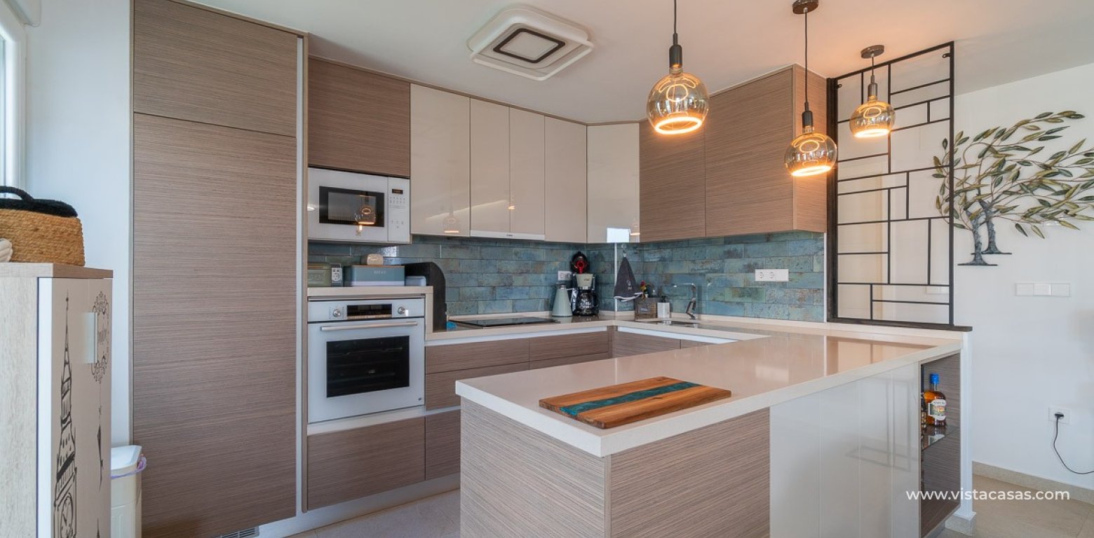 Resale - Townhouse - Vistabella Golf