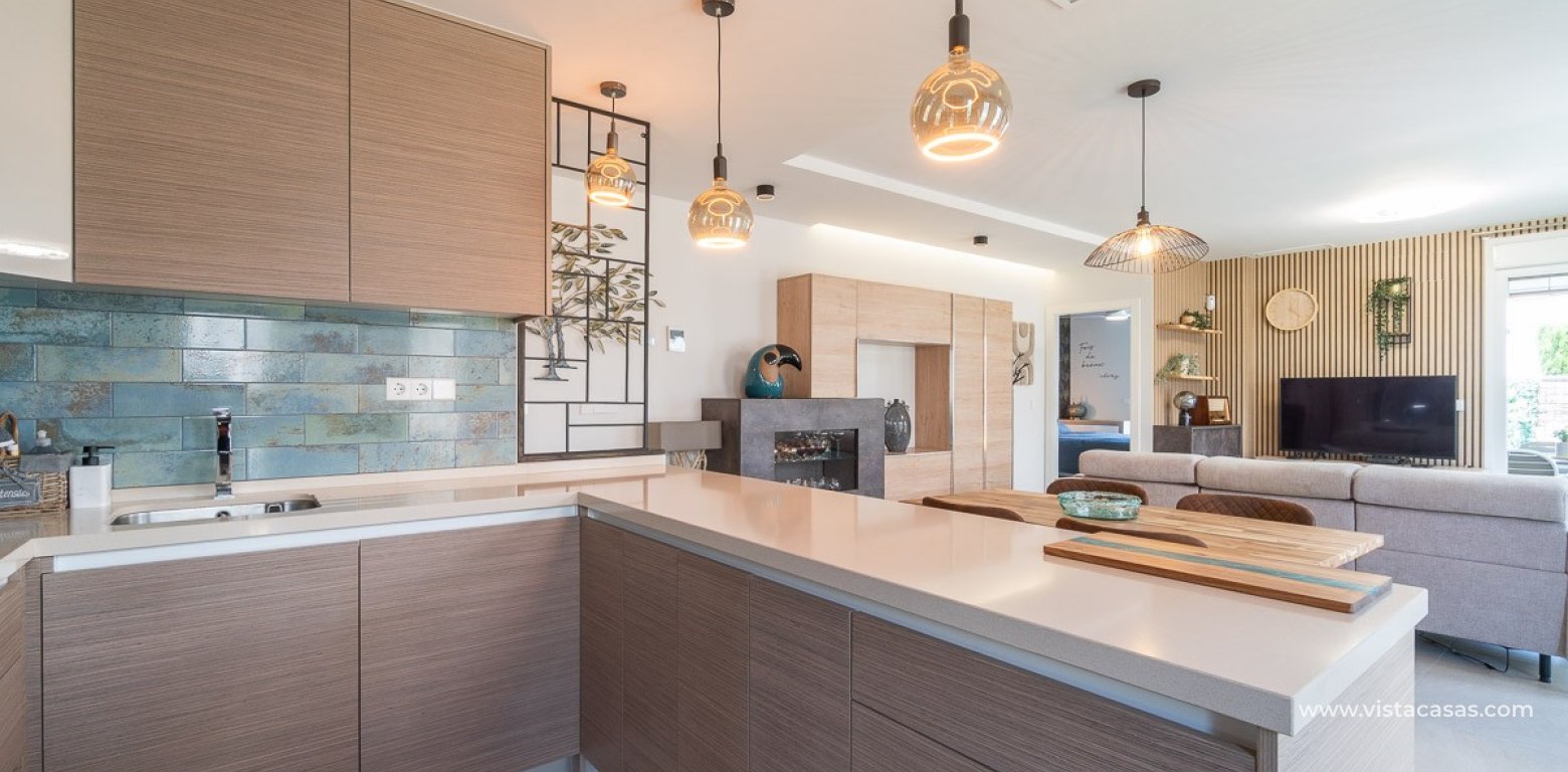Resale - Townhouse - Vistabella Golf
