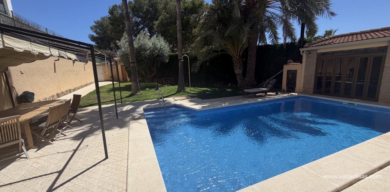 Resale - Villa - Los Balcones