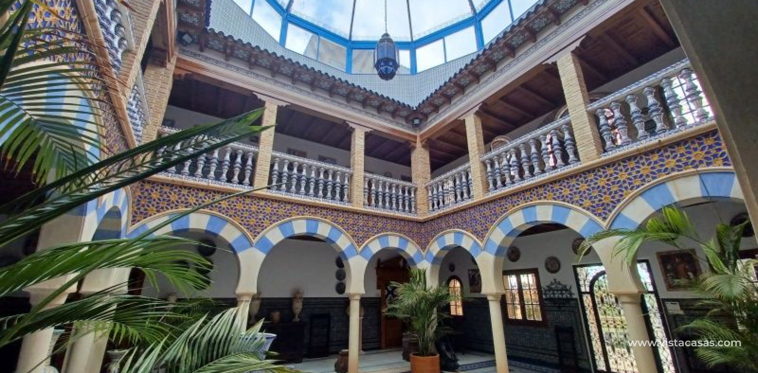 Sale - Villa - Villamartin