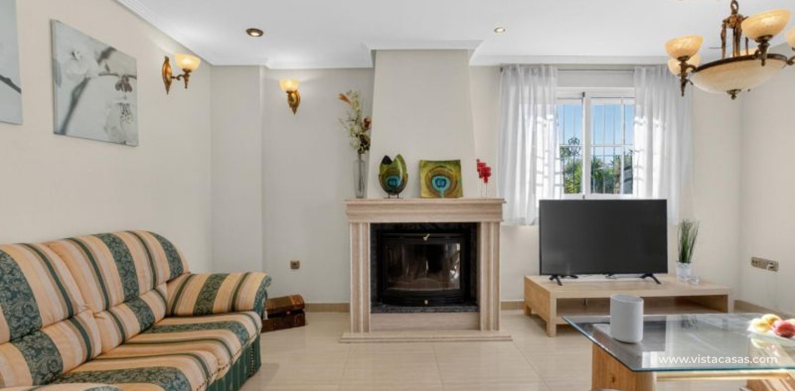 Venta - Chalet - La Zenia