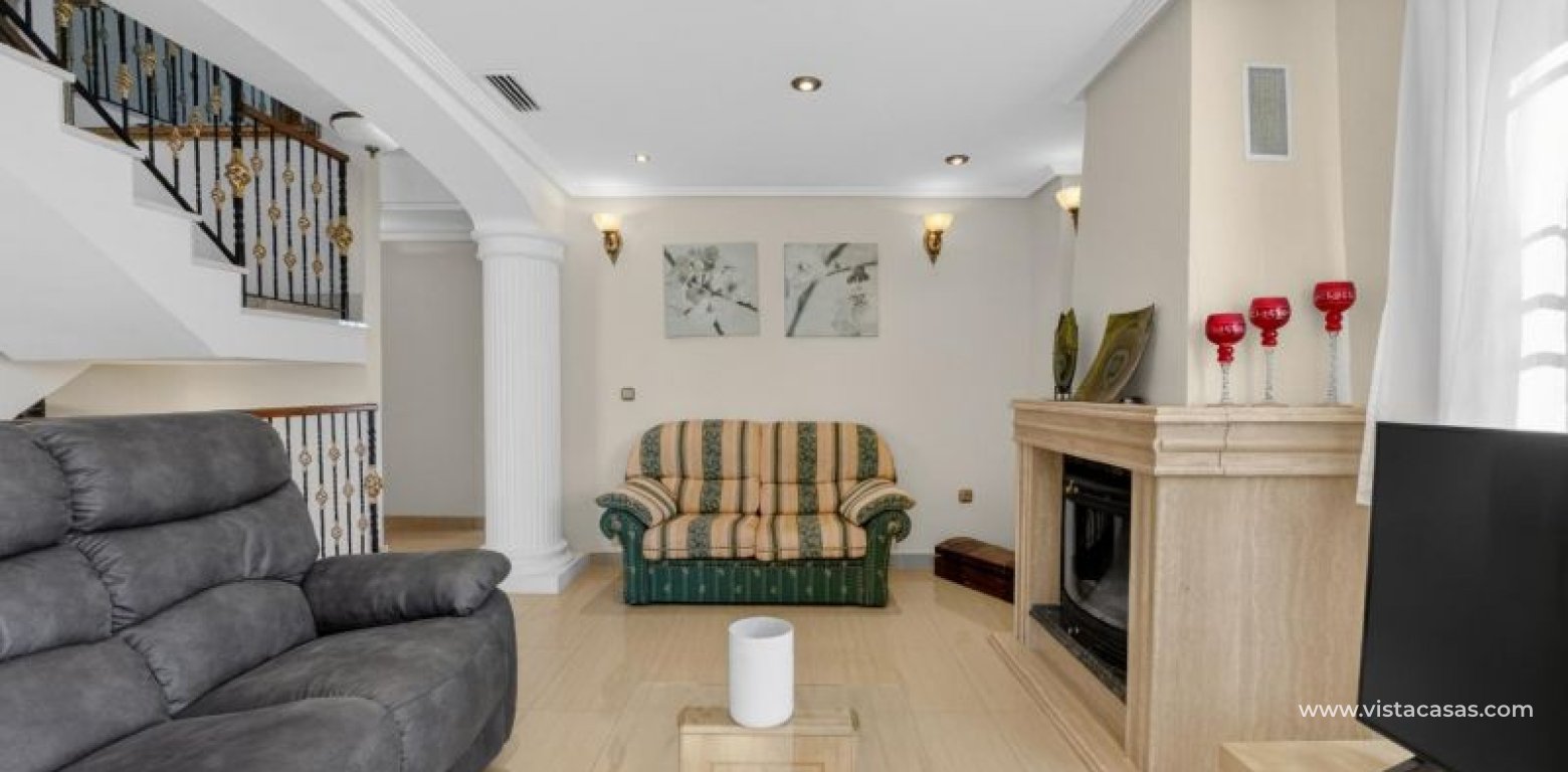 Venta - Chalet - La Zenia
