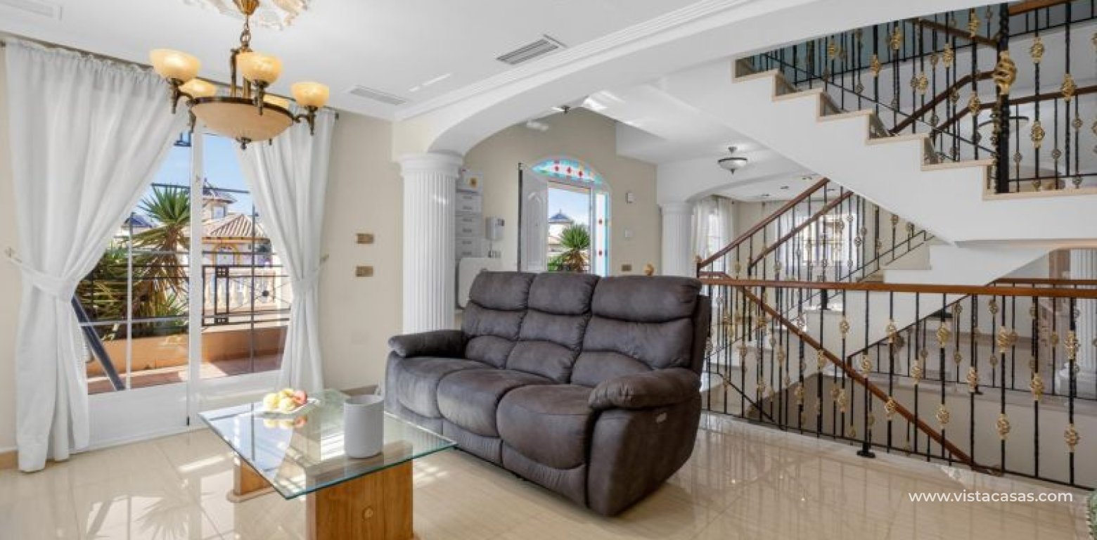 Venta - Chalet - La Zenia