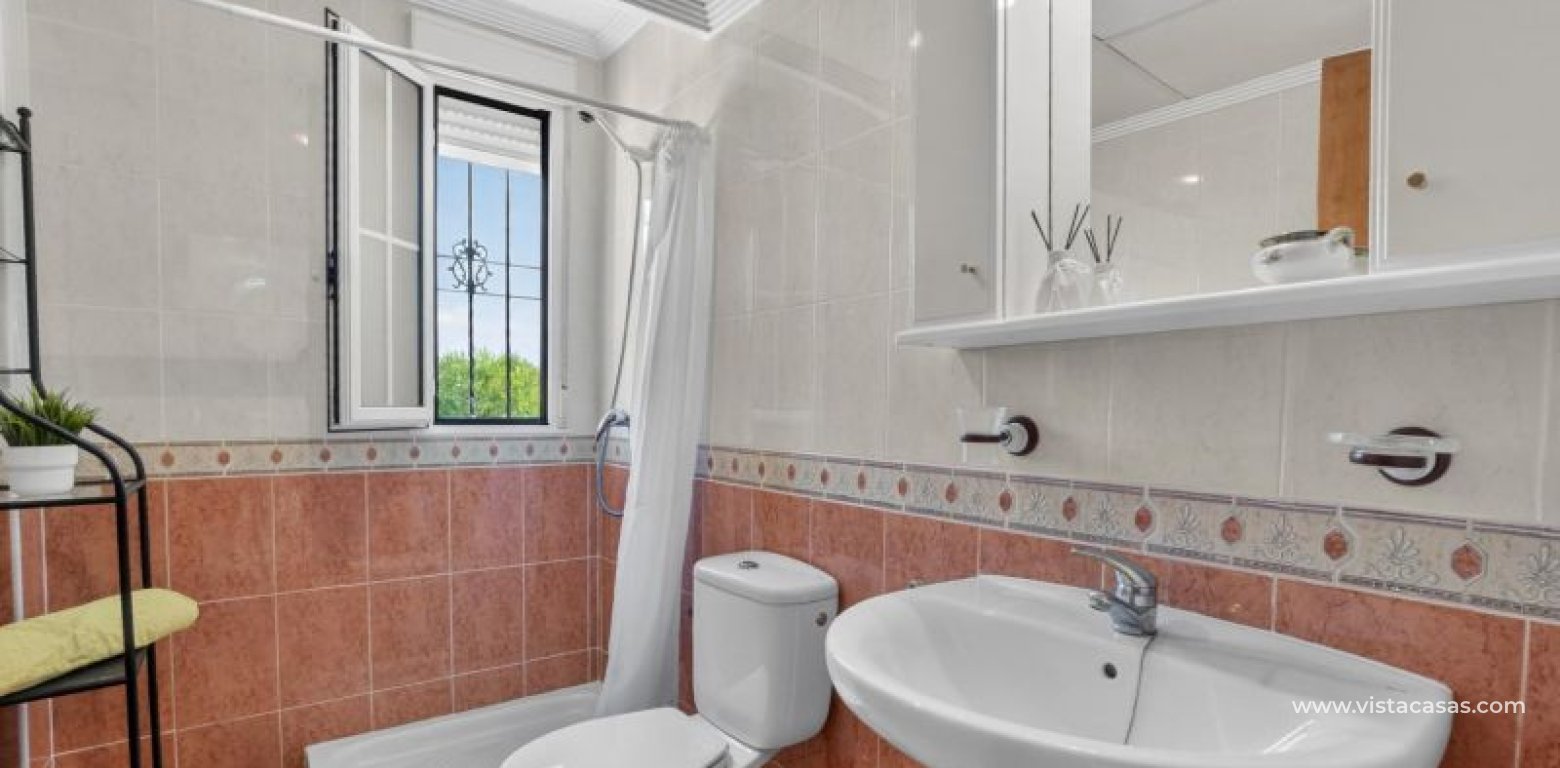 Venta - Chalet - La Zenia