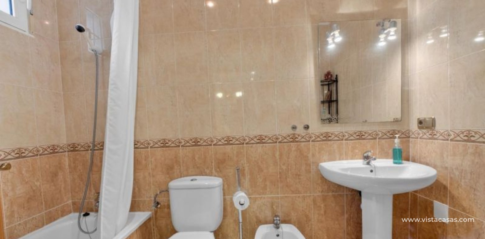 Venta - Chalet - La Zenia