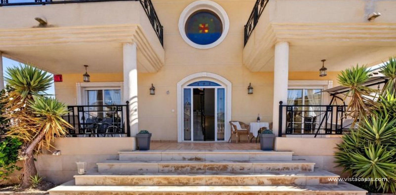 Venta - Chalet - La Zenia