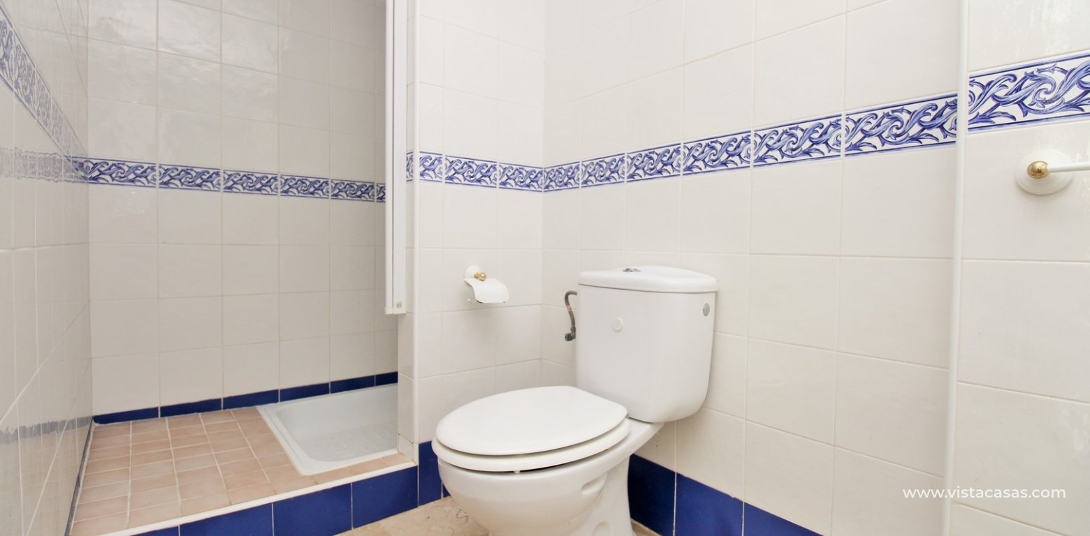 2 Bedroom Ground Floor Apartment In Villagolf Villamartin Plaza shower