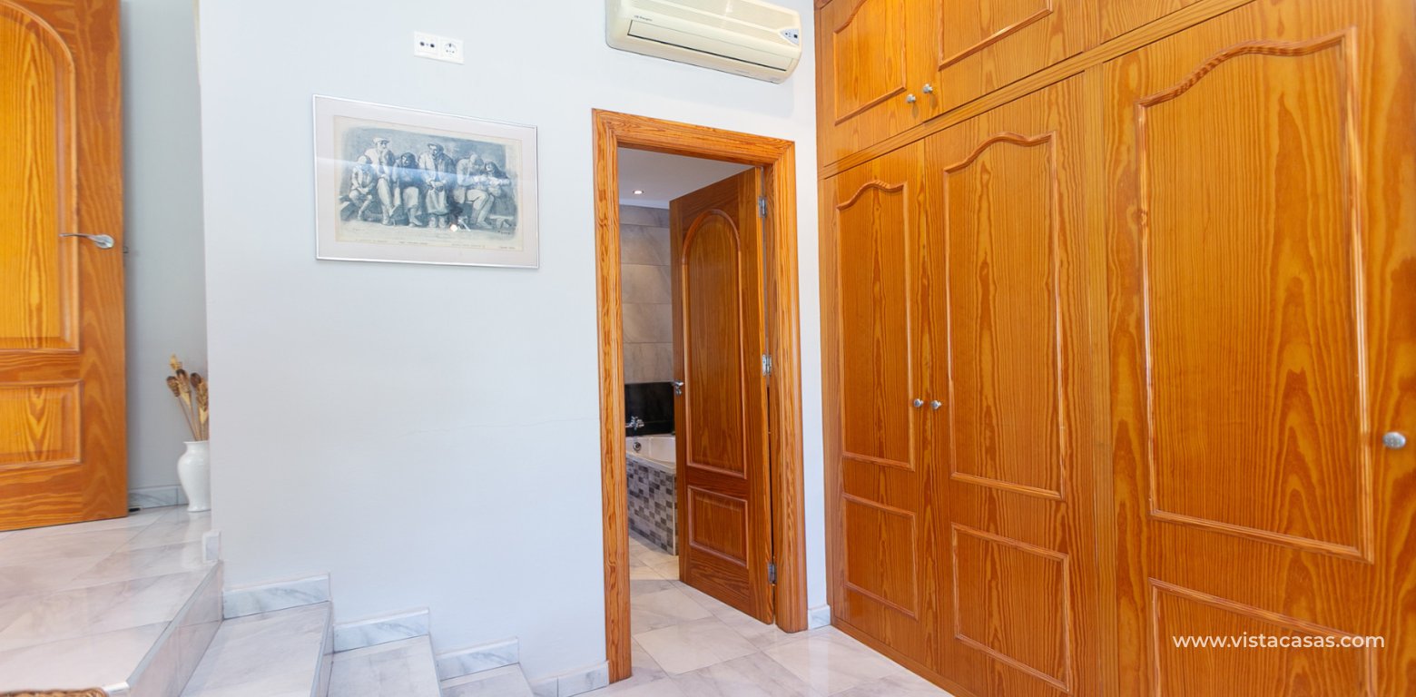 Sale - Villa - Los Balcones