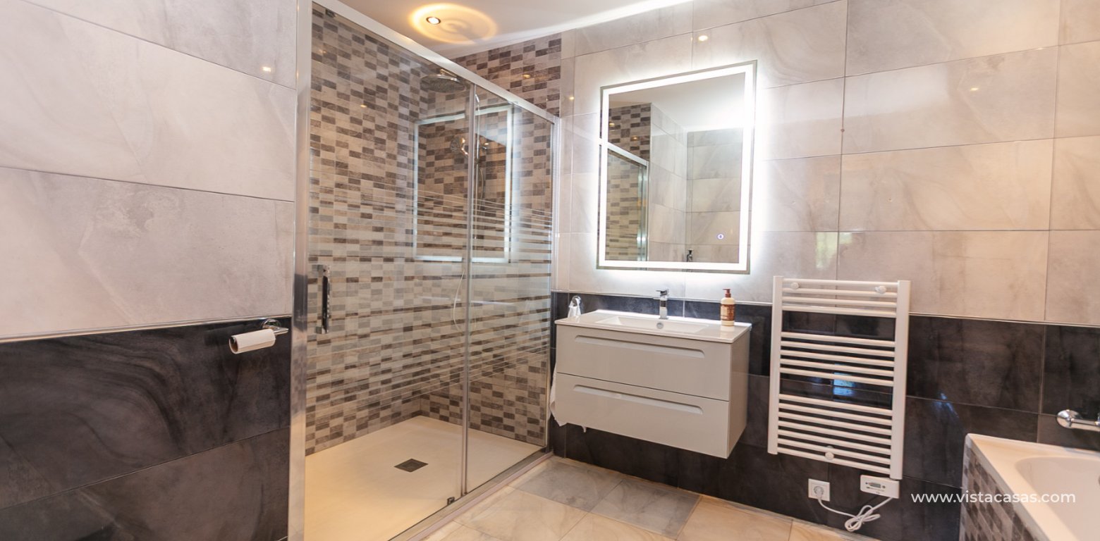 Sale - Villa - Los Balcones