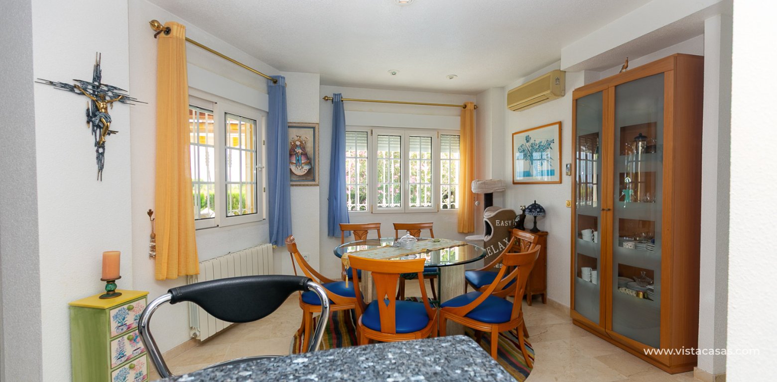 Sale - Villa - Villamartin