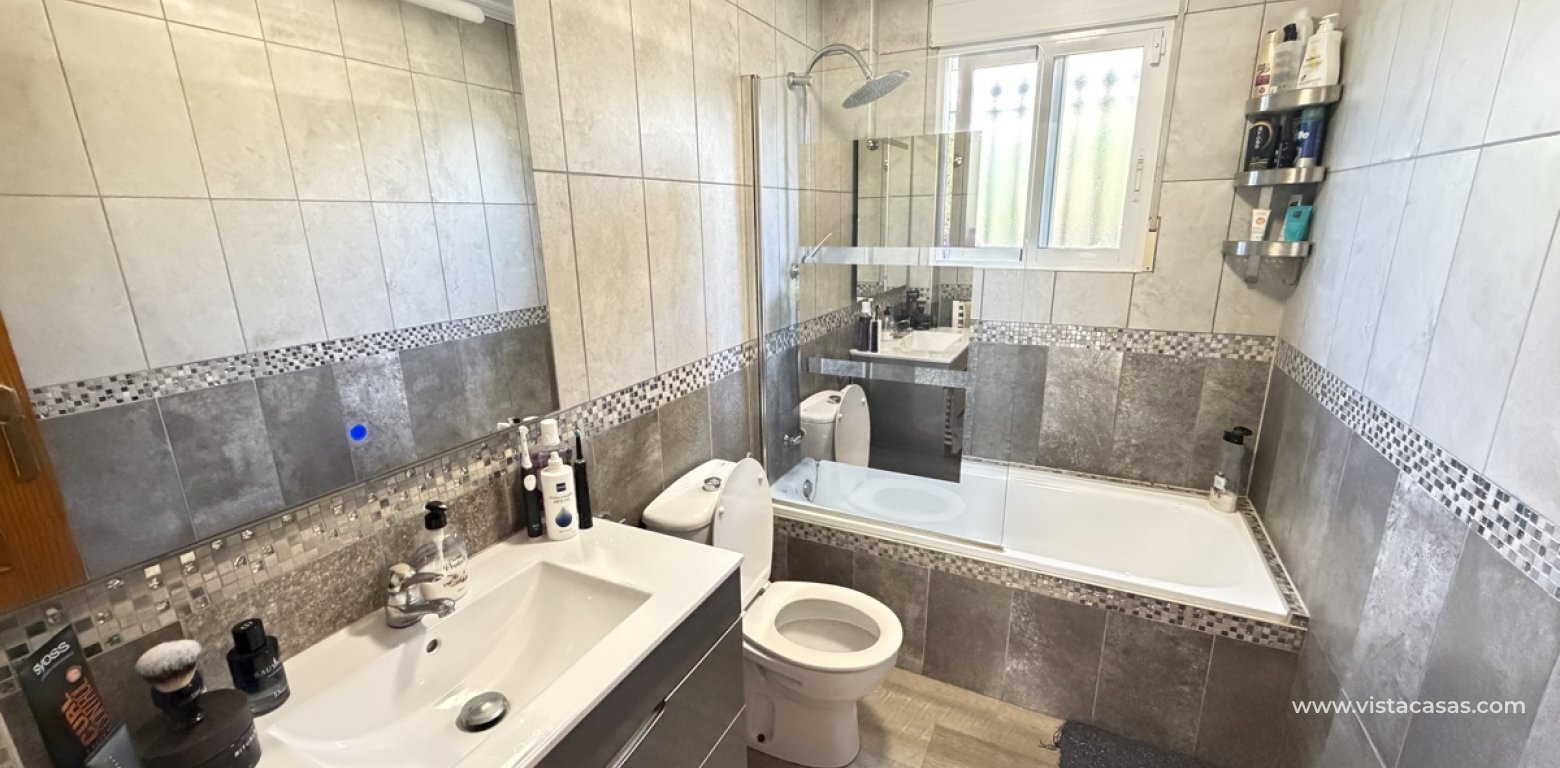 Resale - Villa - Villamartin
