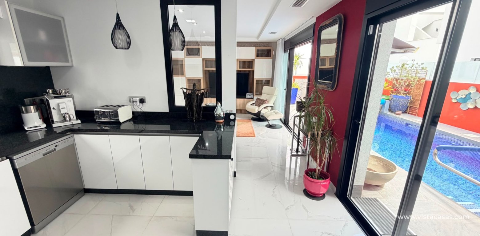 Sale - Villa - Los Montesinos