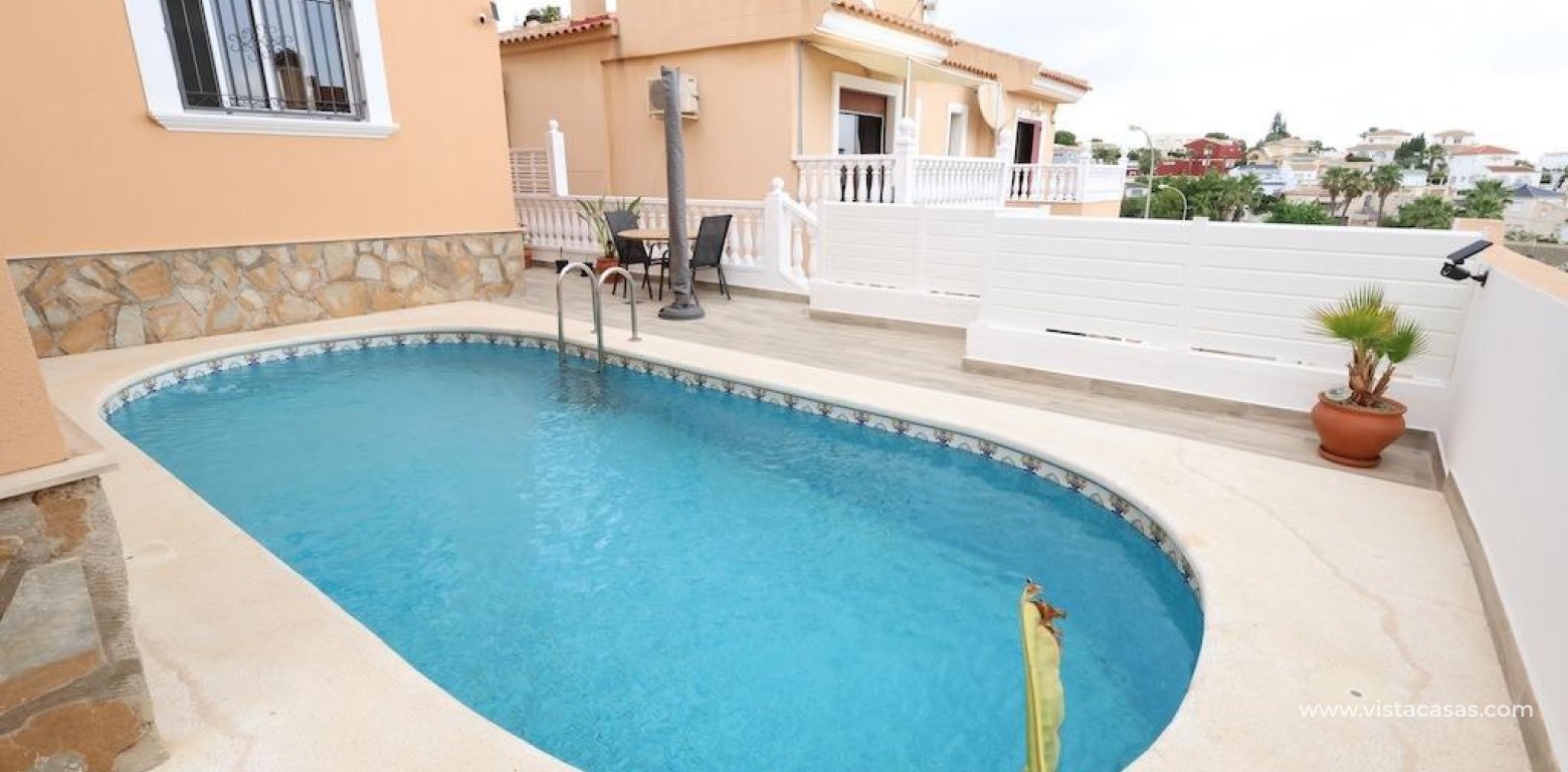 Sale - Villa - Villamartin