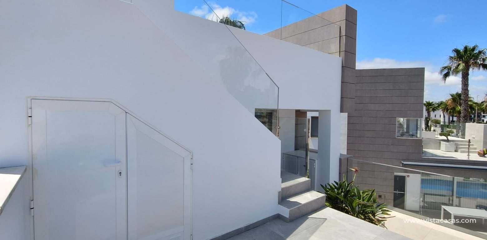 Sale - Villa - El Raso