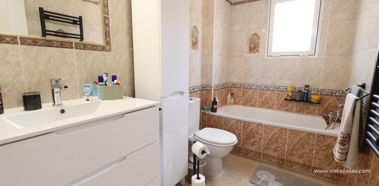 Resale - Villa - Villamartin