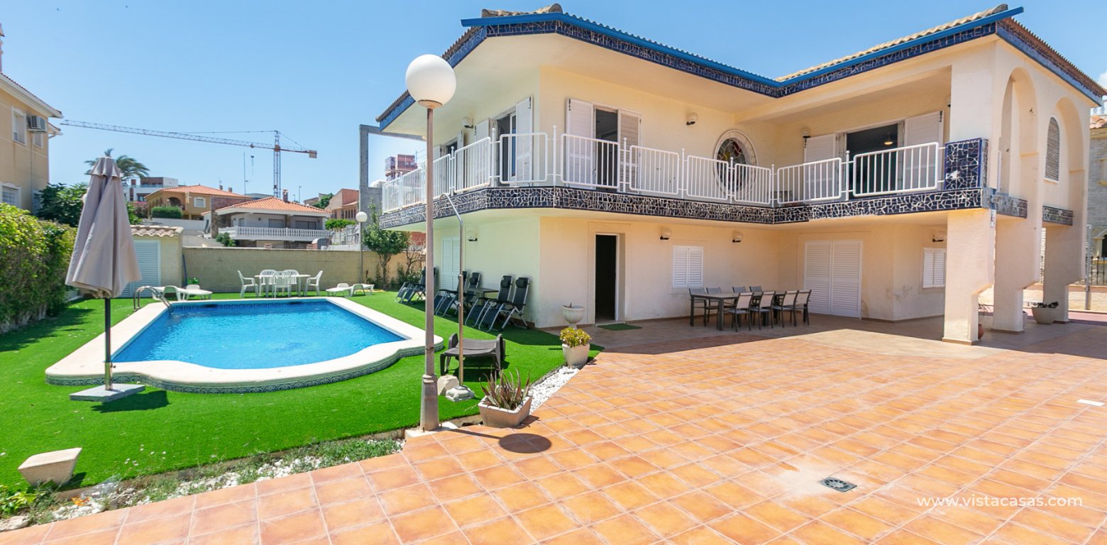 Sale - Villa - La Zenia