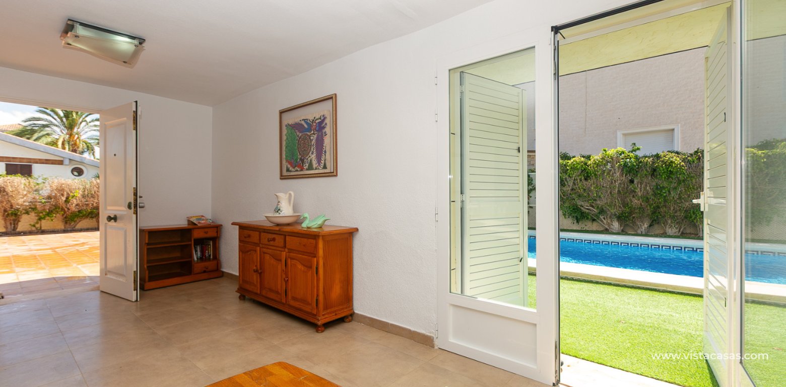 Sale - Villa - La Zenia