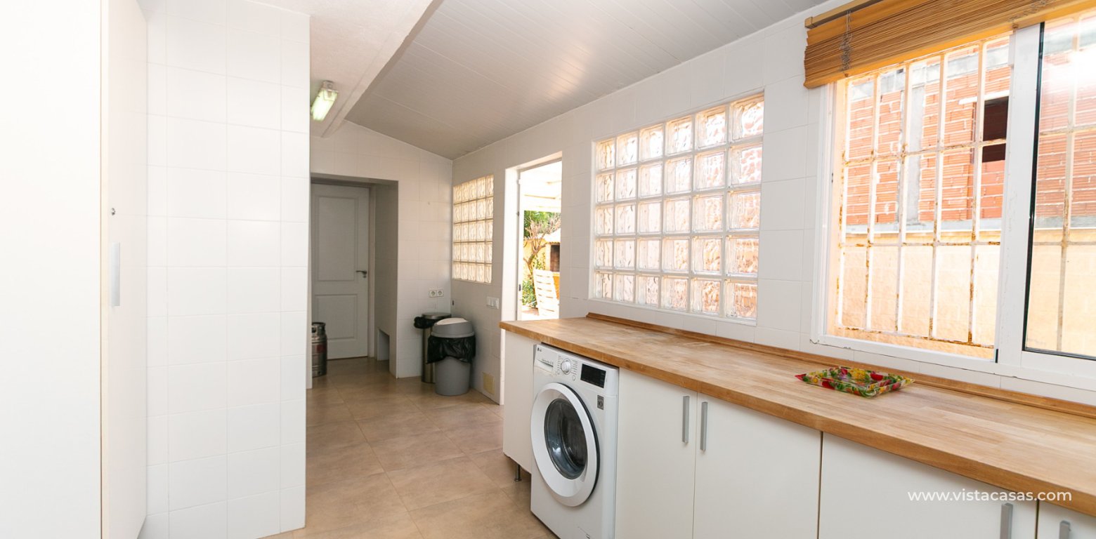 Sale - Villa - La Zenia