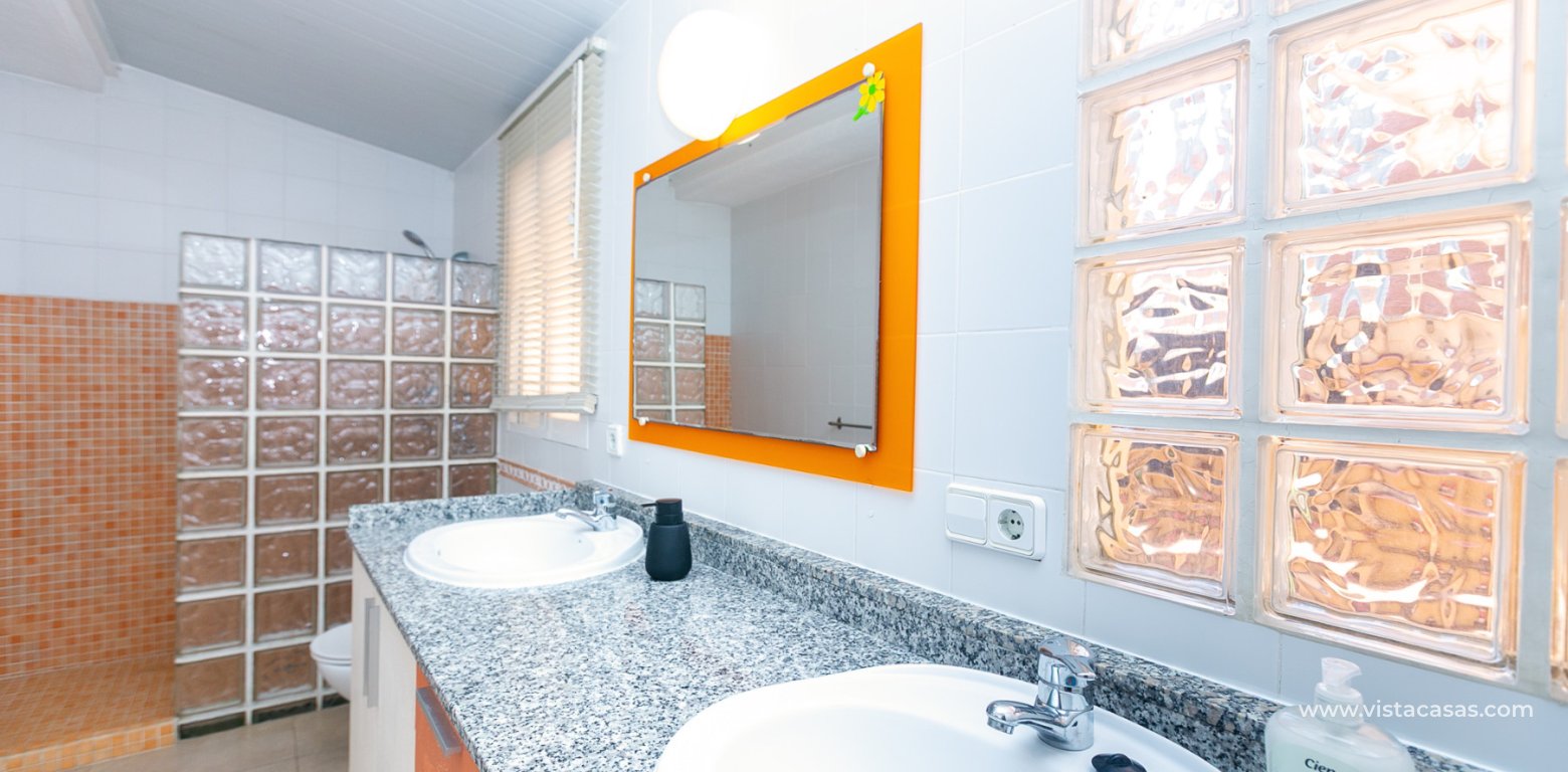Sale - Villa - La Zenia