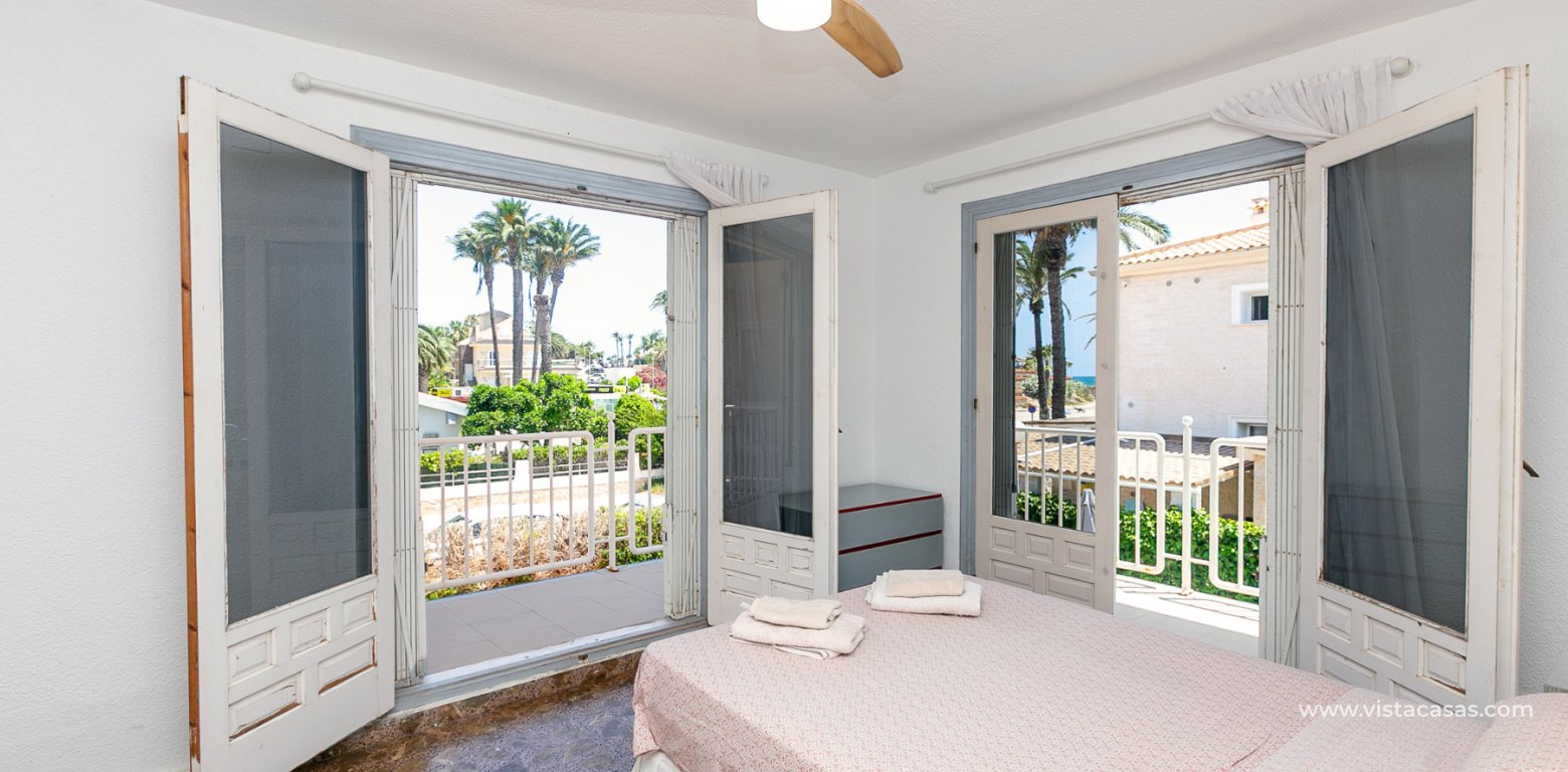 Sale - Villa - La Zenia