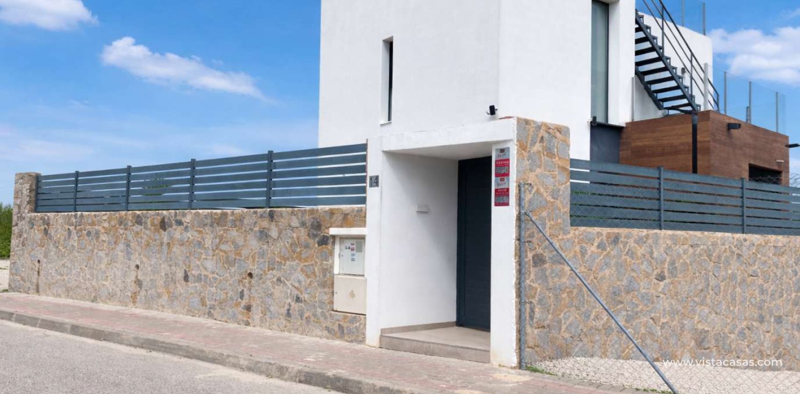Resale - Villa - Algorfa - La Finca Golf Resort