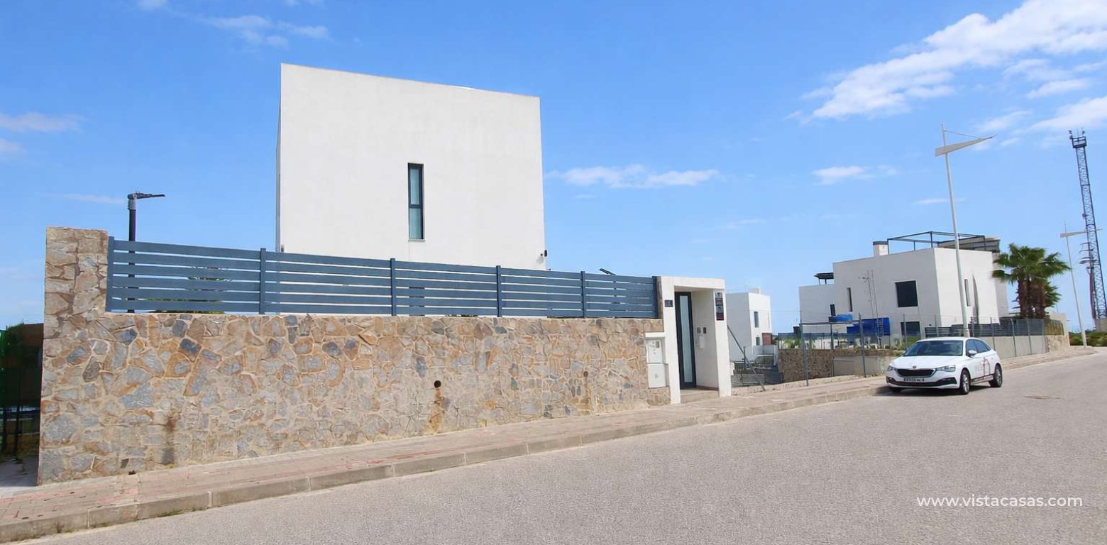Resale - Villa - Algorfa - La Finca Golf Resort