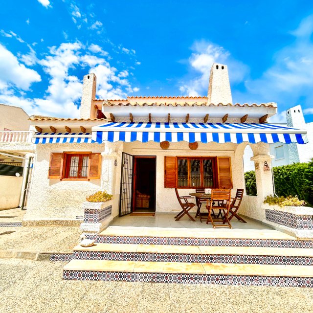Villa - Sale - La Zenia - La Zenia