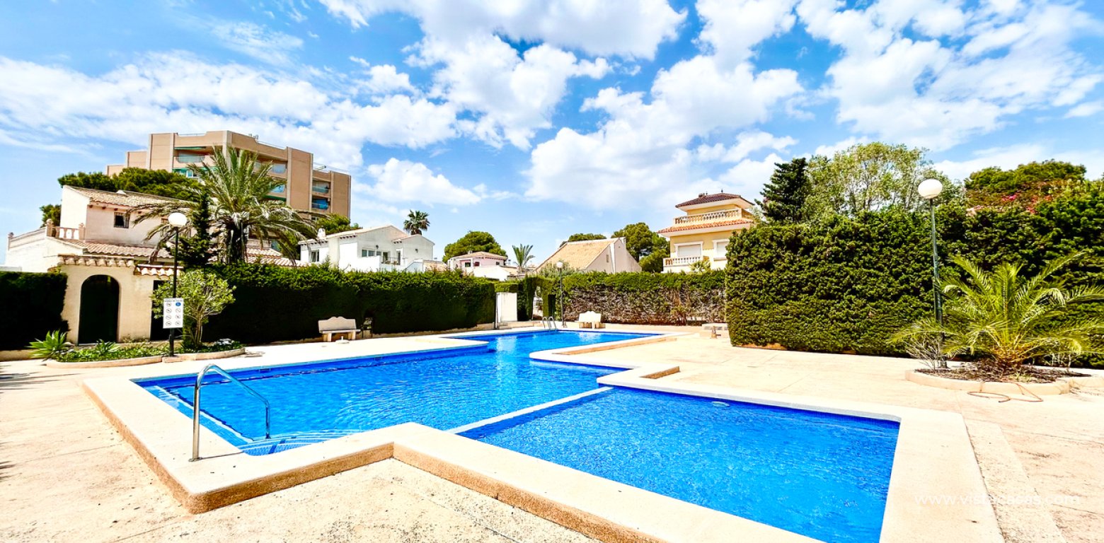 Sale - Villa - La Zenia