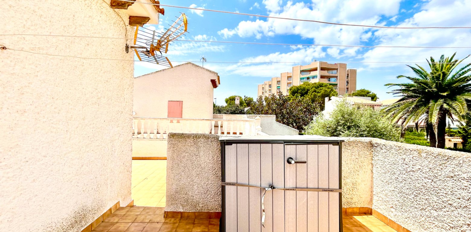 Sale - Villa - La Zenia