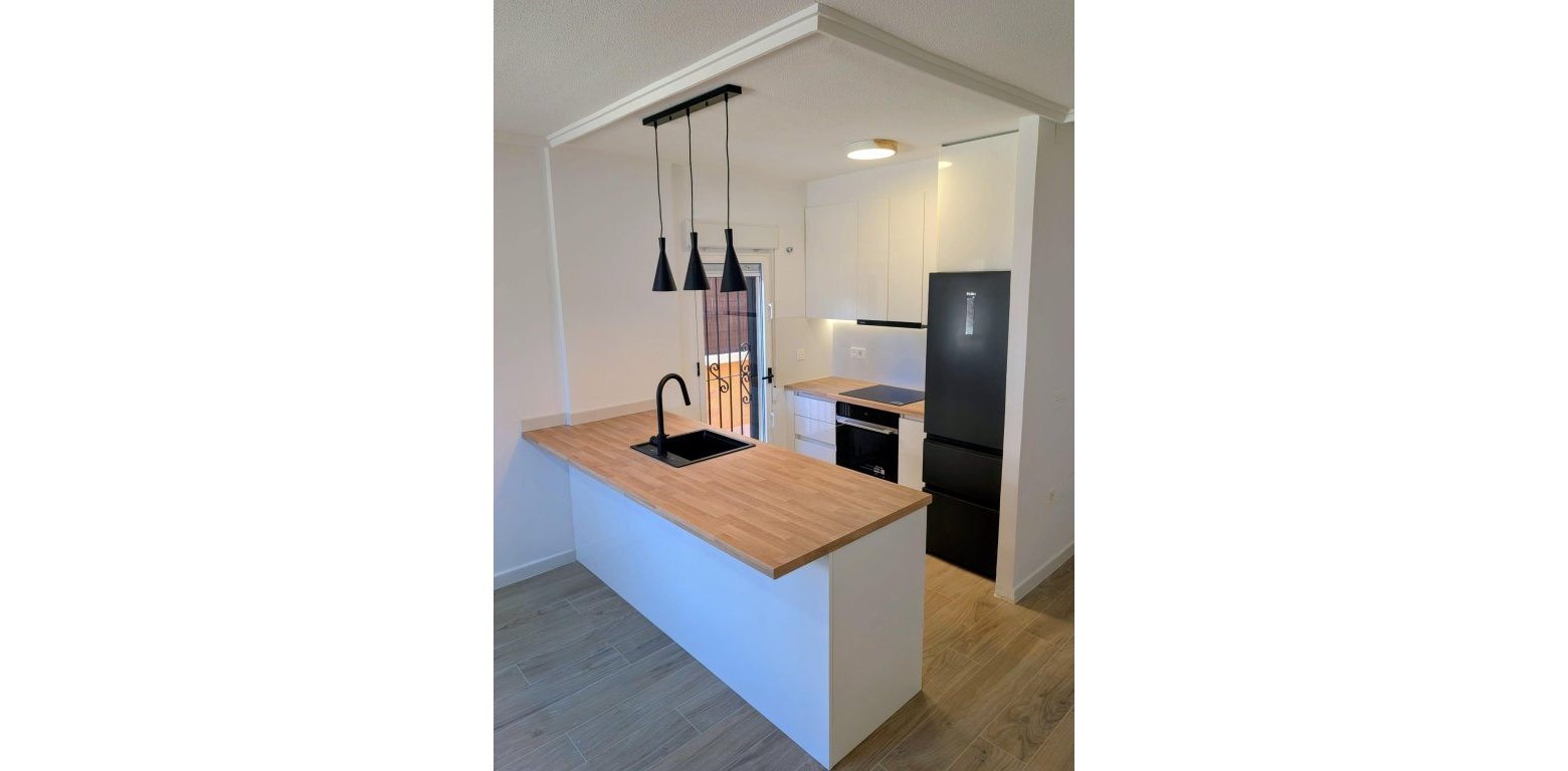 Sale - Radhus - Los Altos