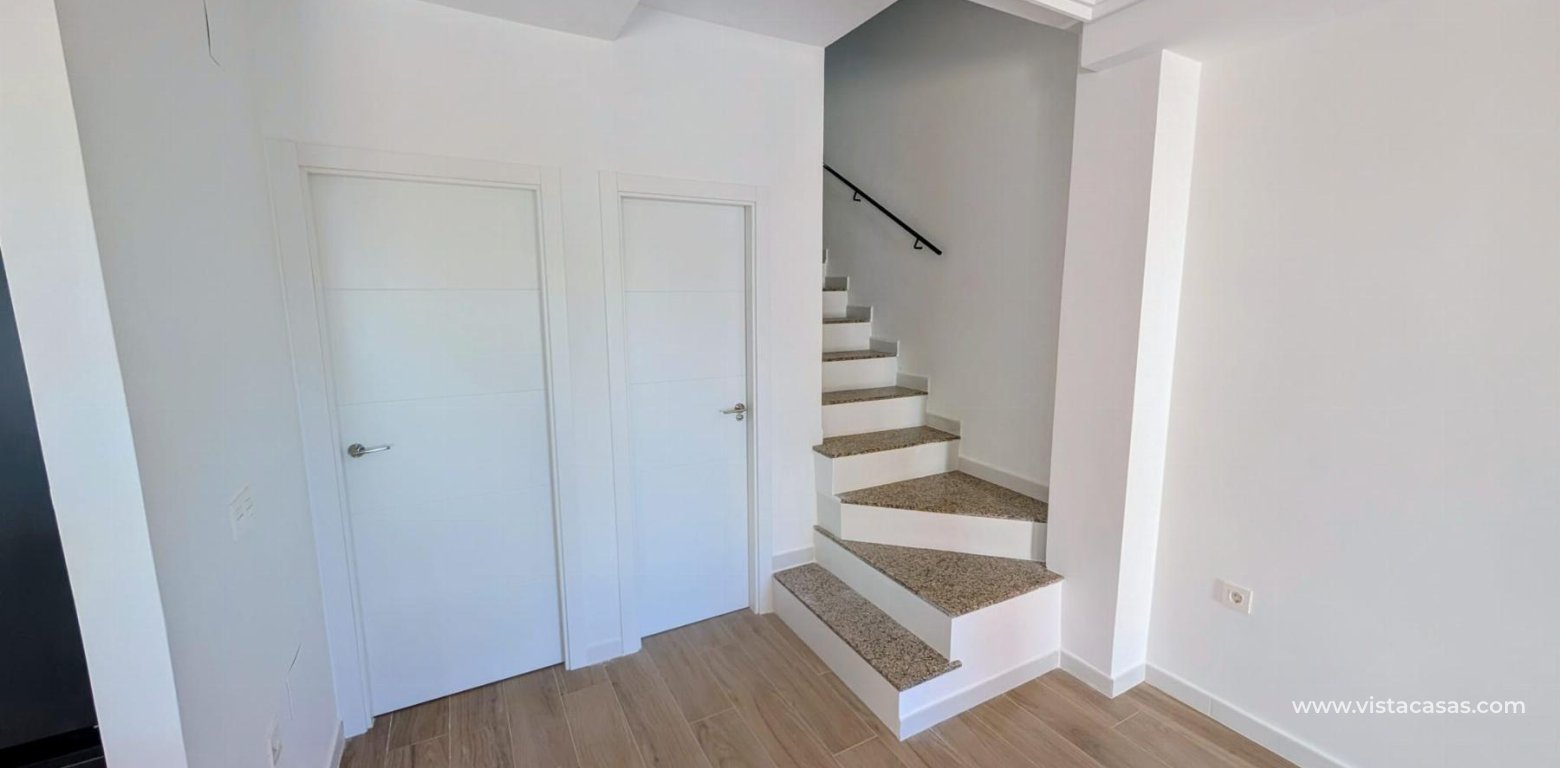 Sale - Radhus - Los Altos