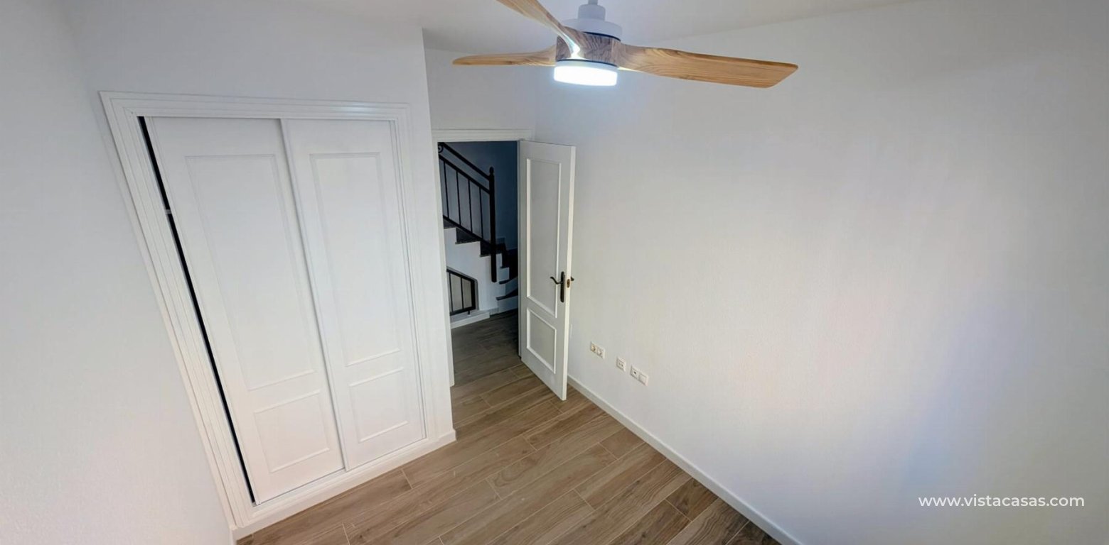 Sale - Radhus - Los Altos
