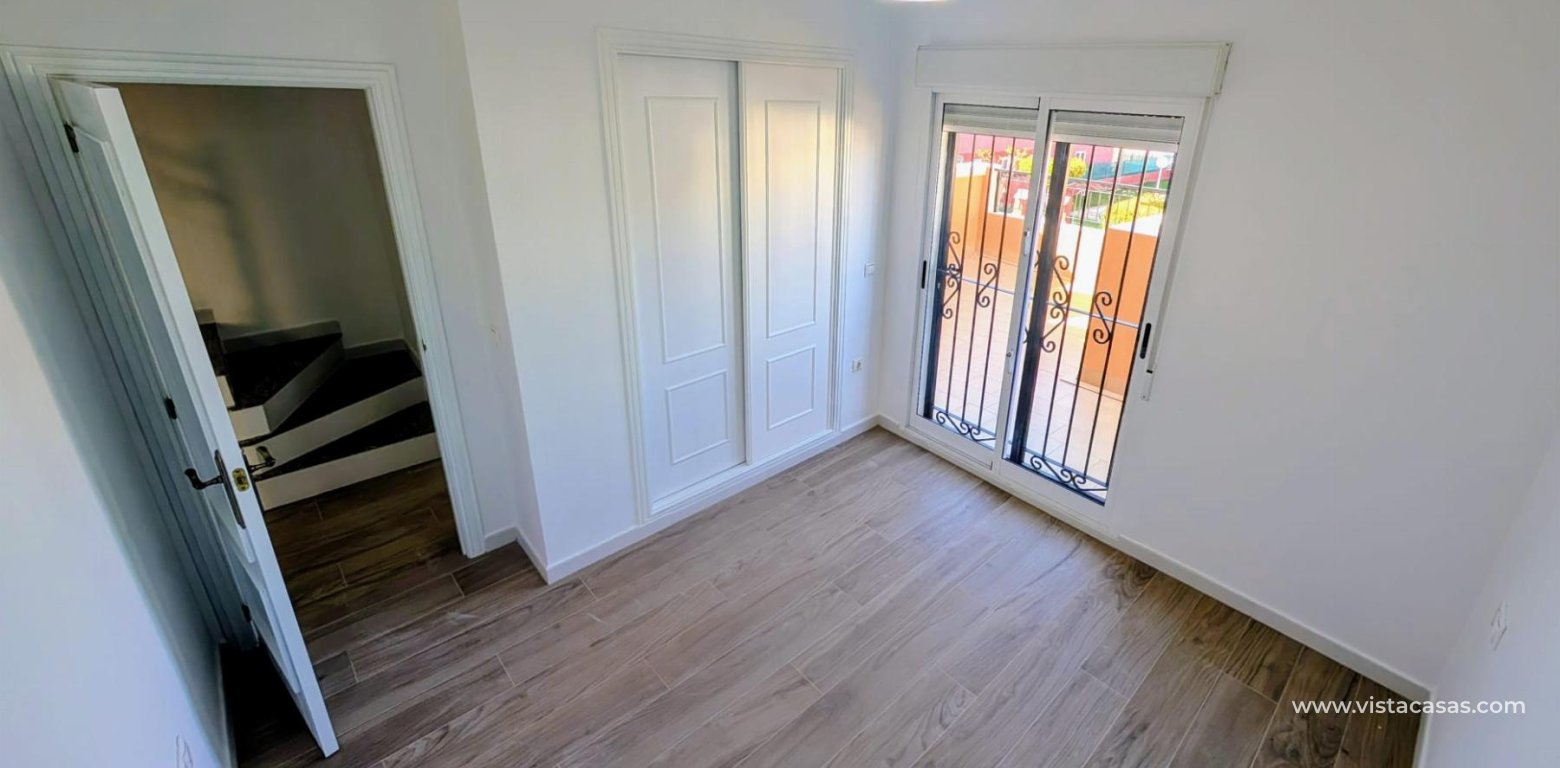 Sale - Radhus - Los Altos