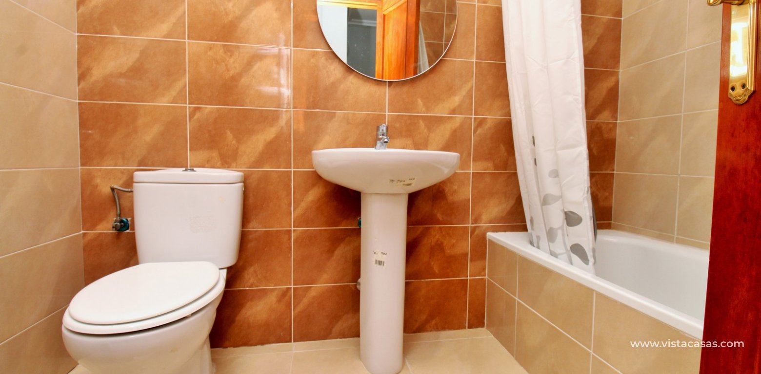 3 Bed Villa For Sale in Paola IV San Miguel de Salinas bathroom