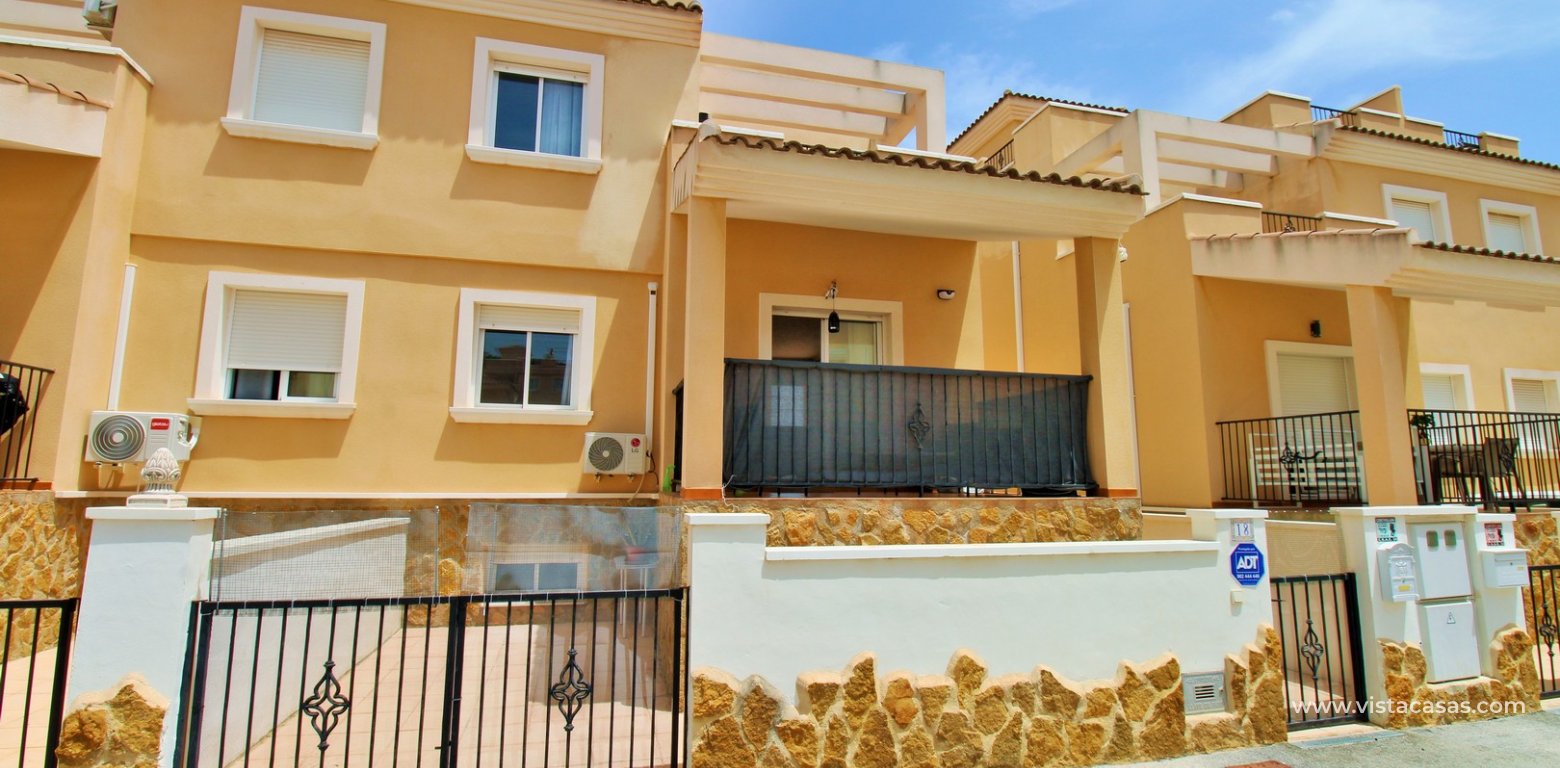3 Bed Villa For Sale in Paola IV San Miguel de Salinas driveway