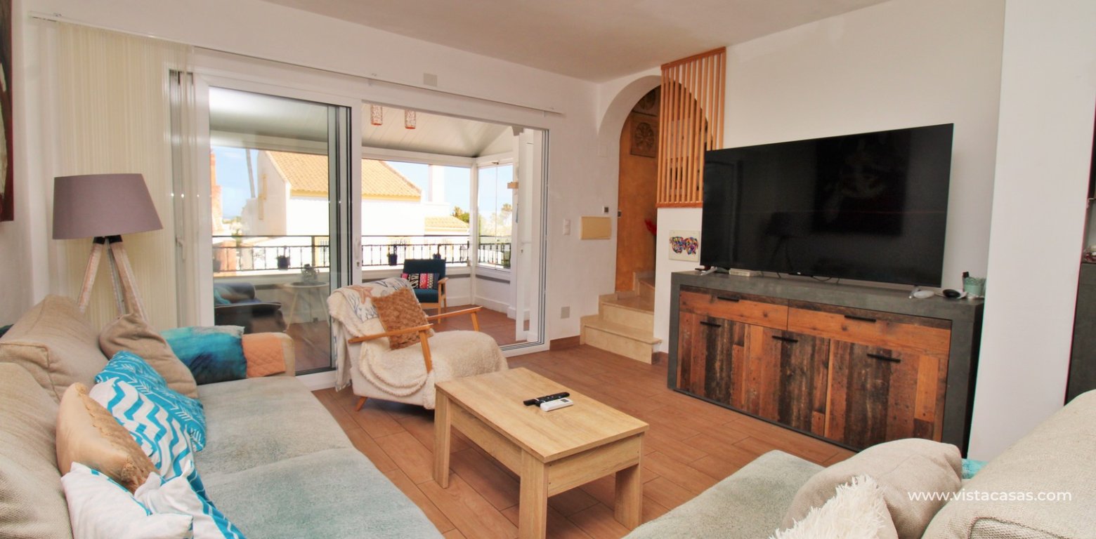 Renovated 3 Bed Villa Near Villamartin Plaza lounge 2