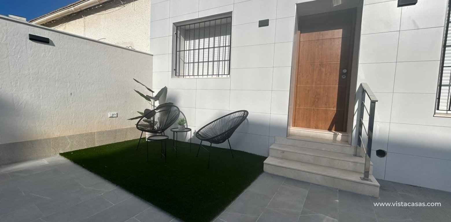 New Build - Townhouse - 
