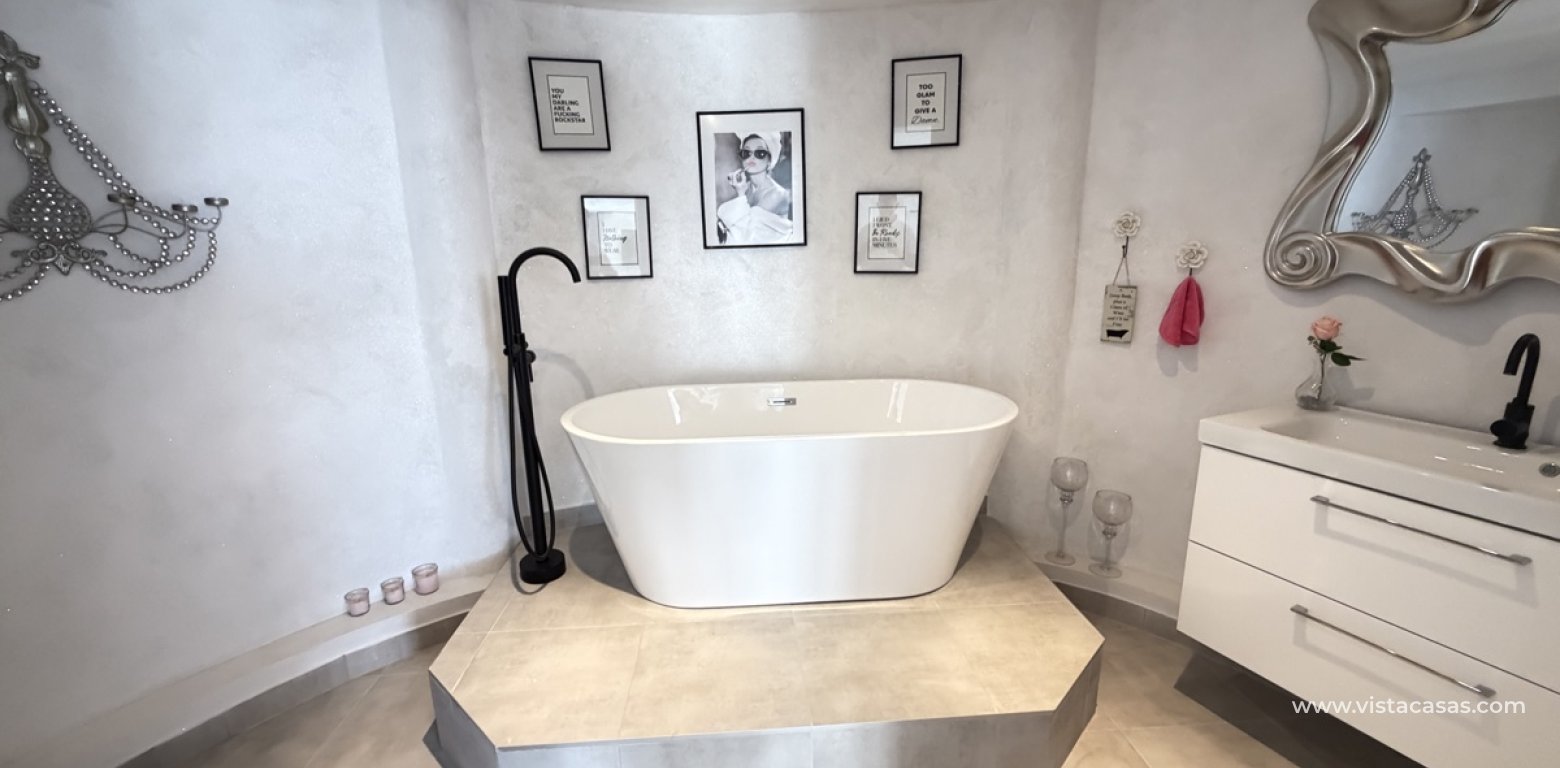 Resale - Villa - San Miguel de Salinas