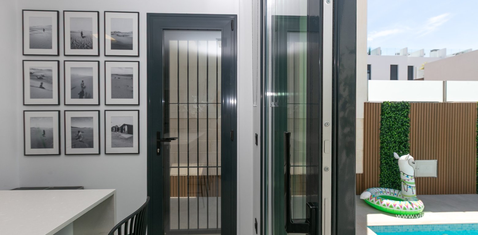 Sale - Villa - Villamartin