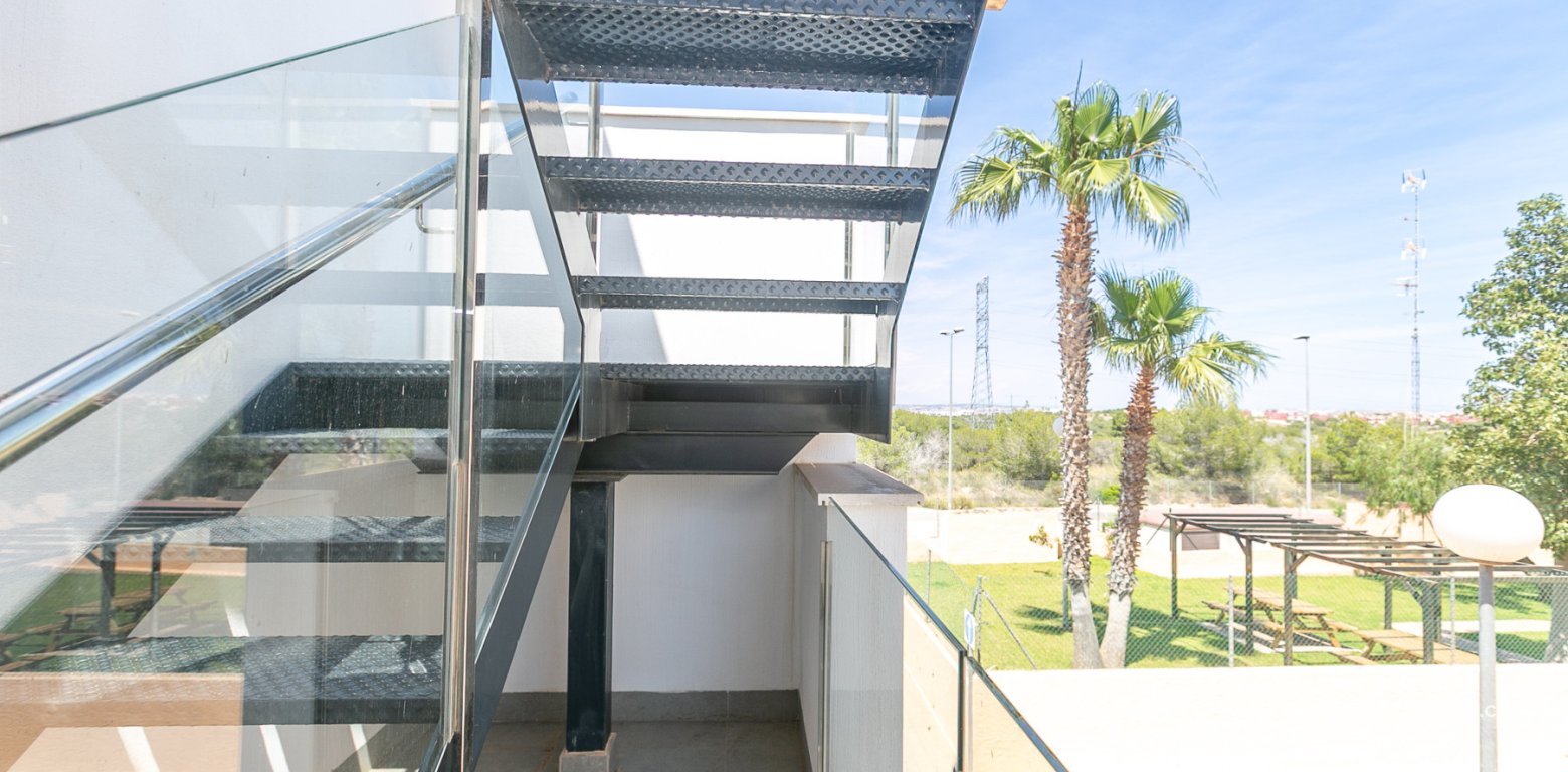 Sale - Villa - Villamartin