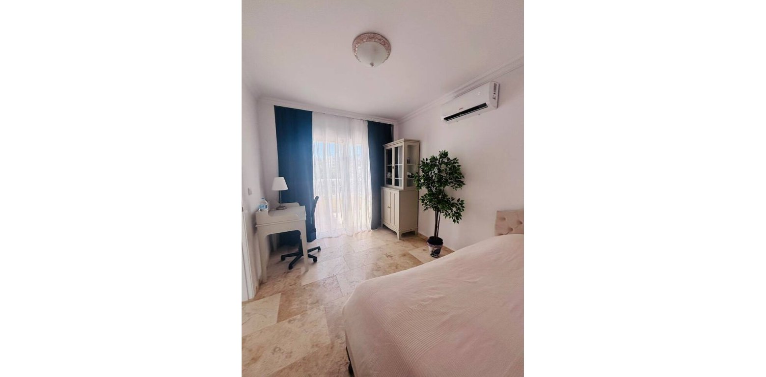 Sale - Villa - Villamartin