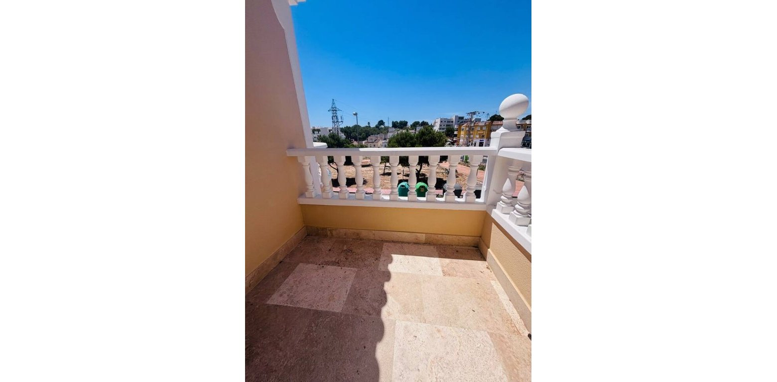 Sale - Villa - Villamartin