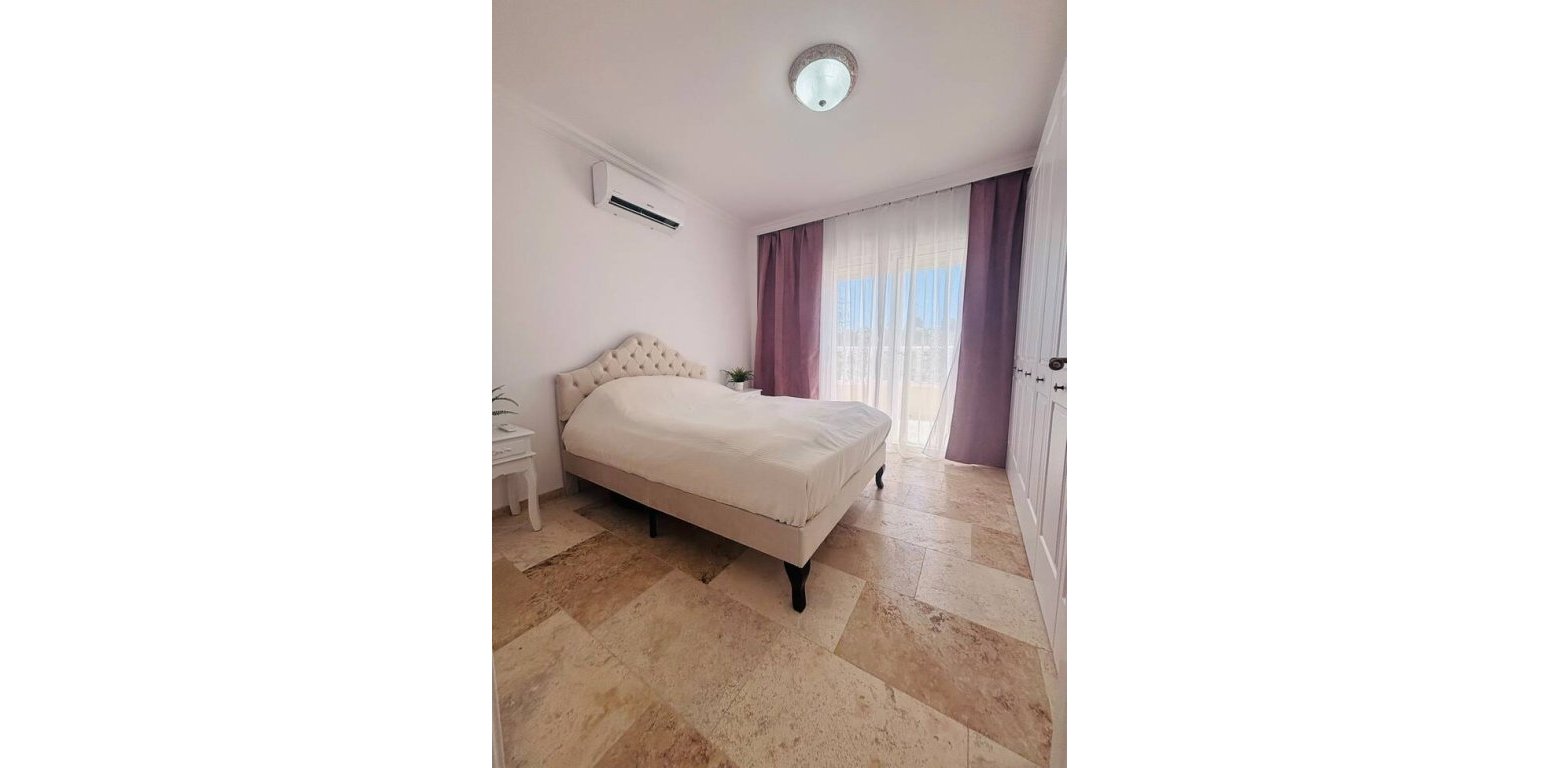 Sale - Villa - Villamartin