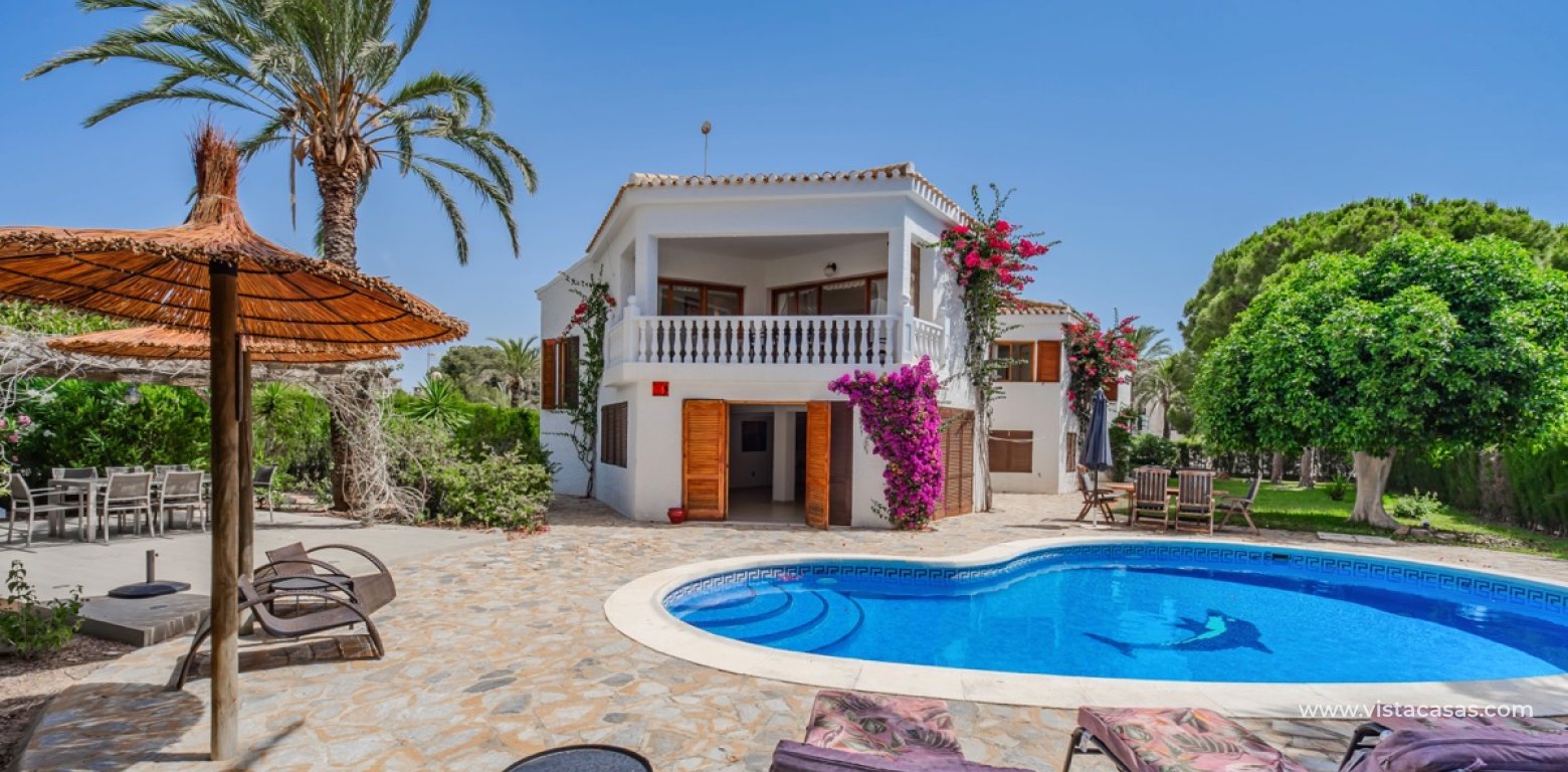 Resale - Villa - Cabo Roig