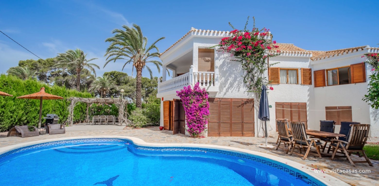 Resale - Villa - Cabo Roig