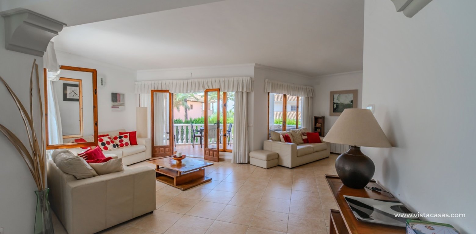 Resale - Villa - Cabo Roig