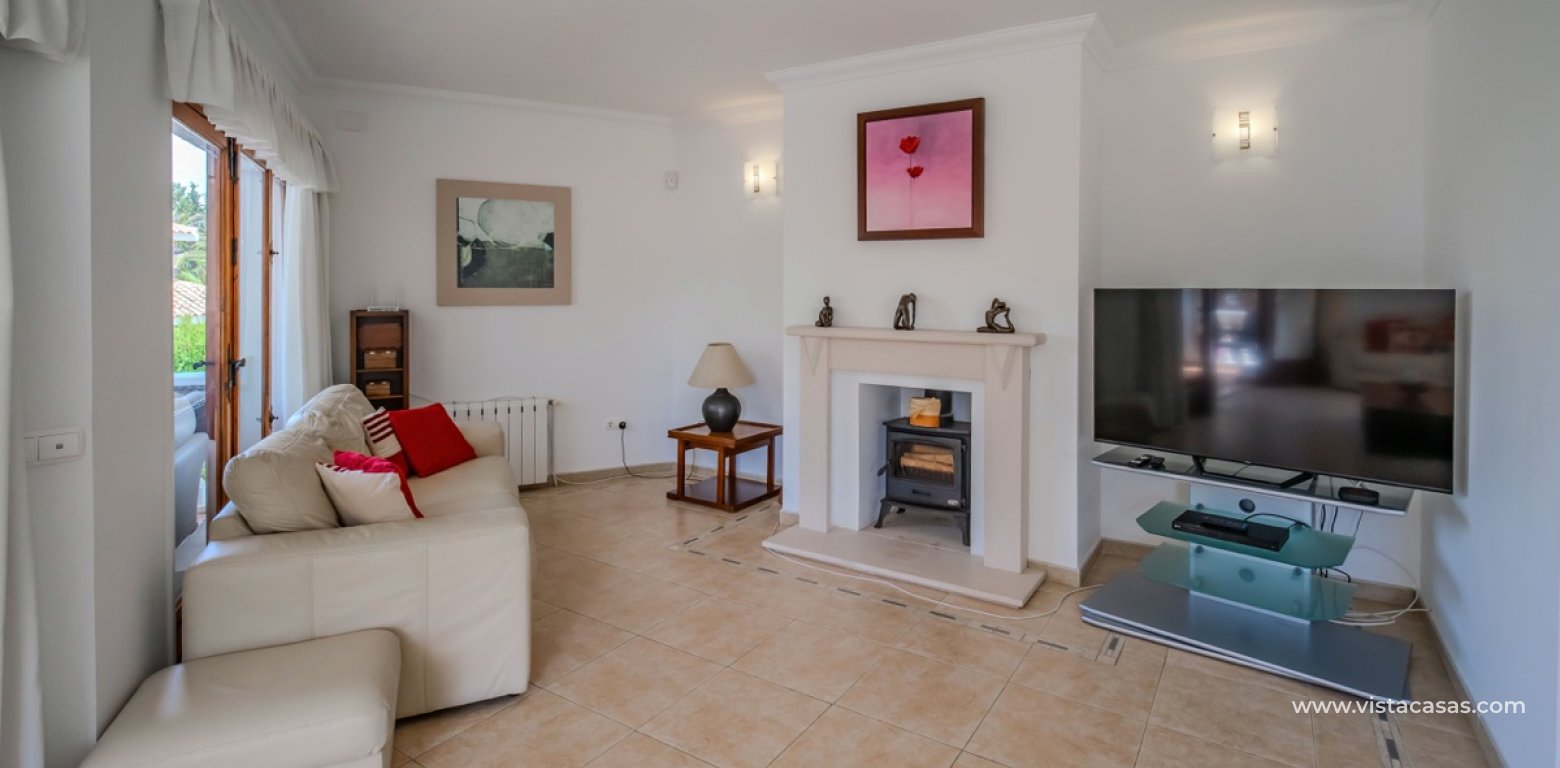 Resale - Villa - Cabo Roig