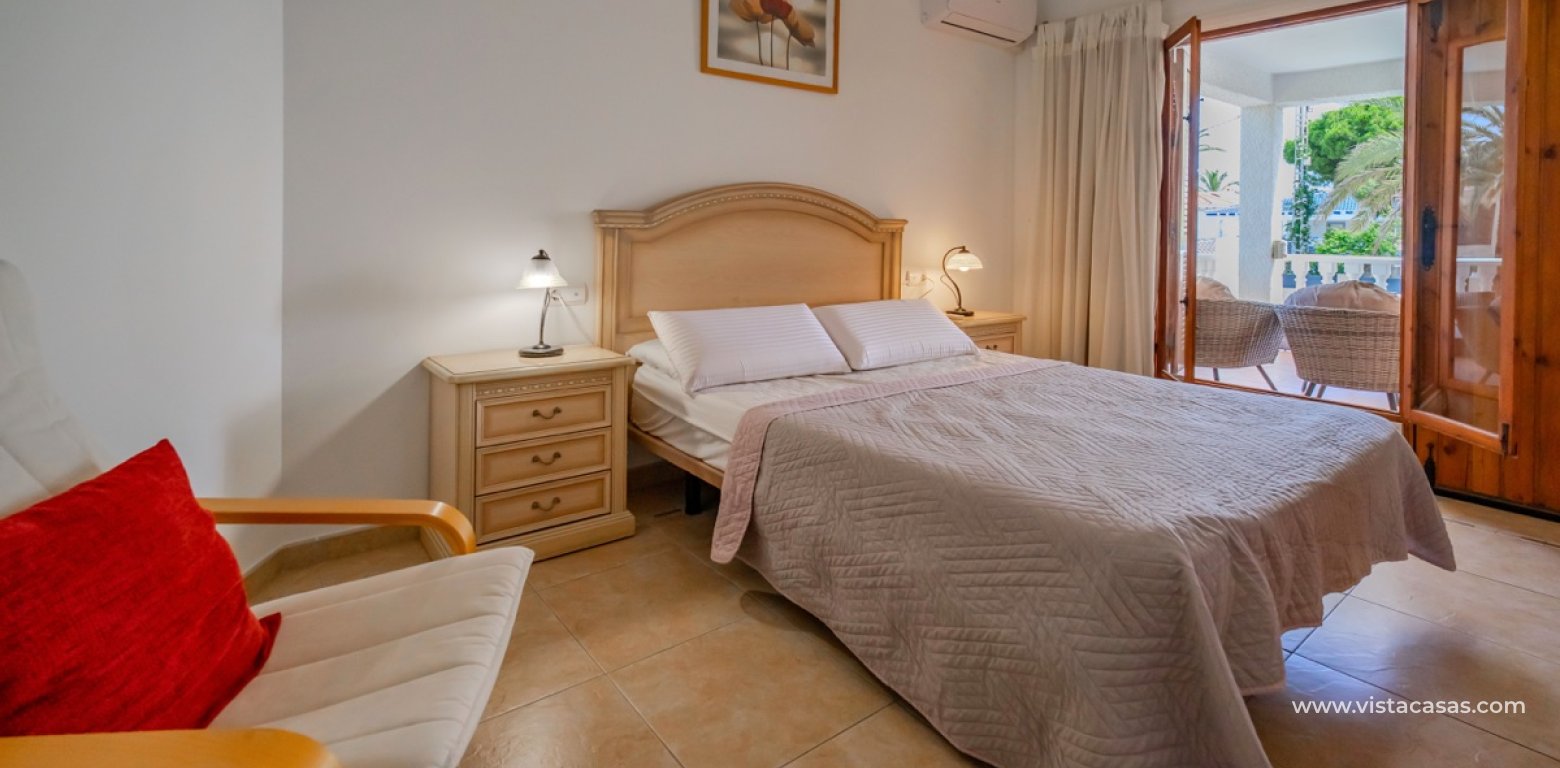 Resale - Villa - Cabo Roig