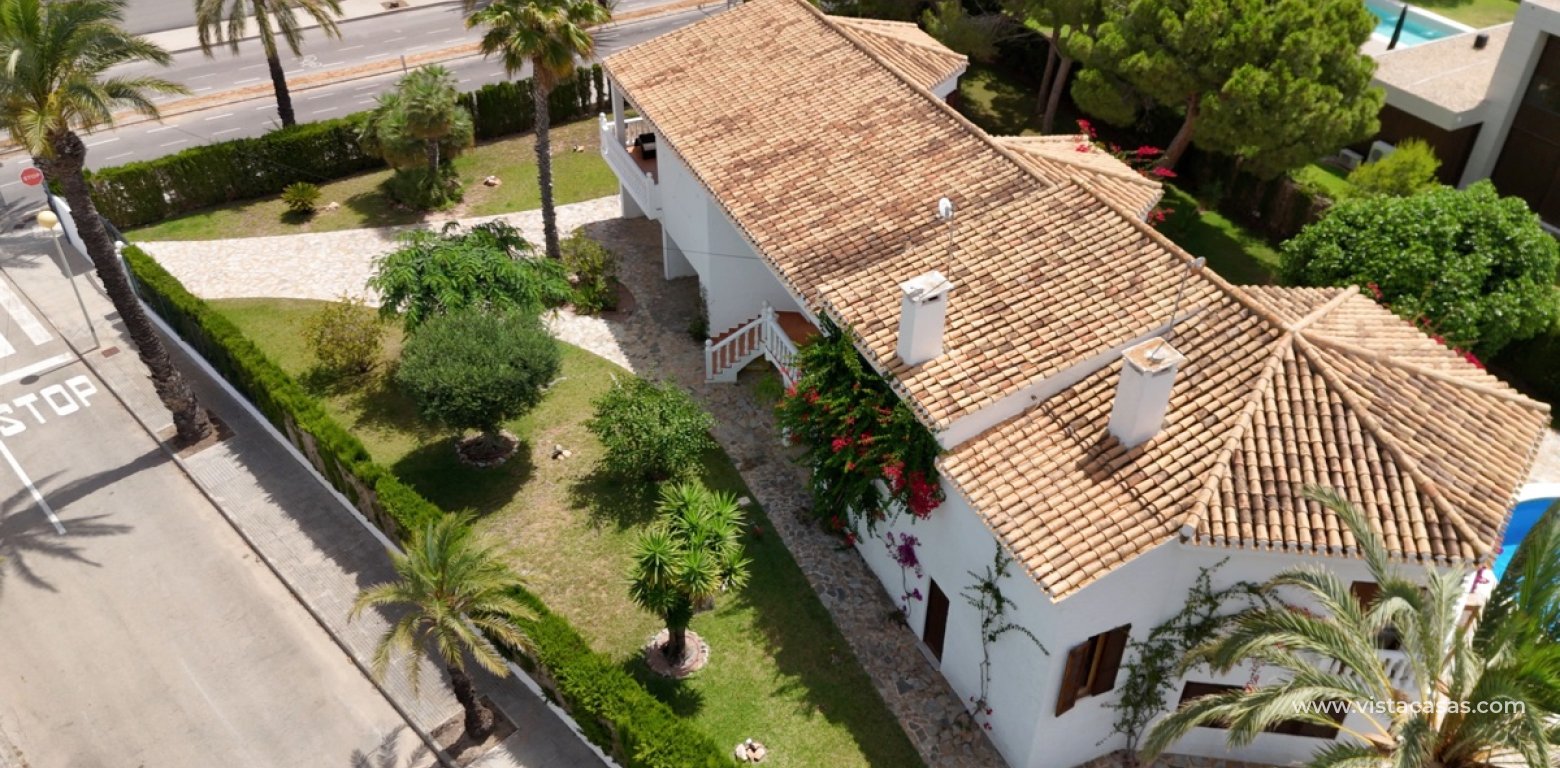 Resale - Villa - Cabo Roig